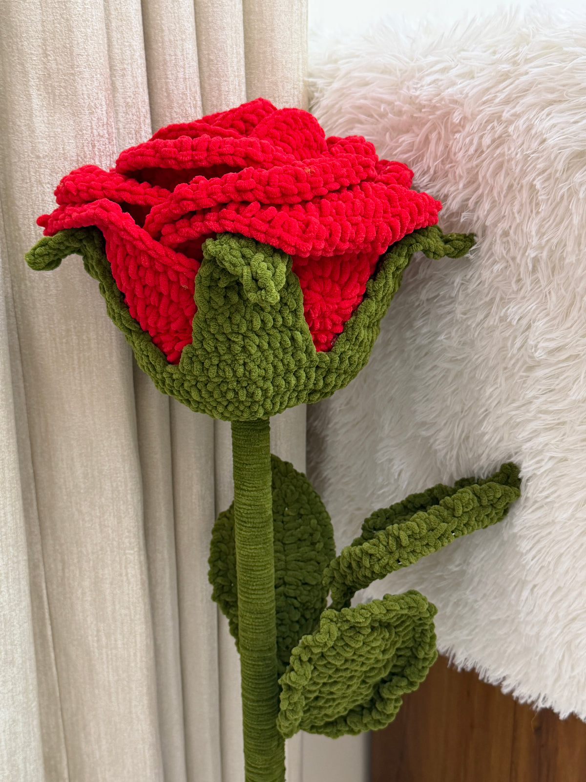Giant rose